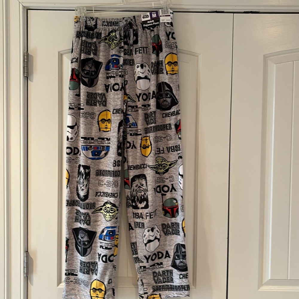 NWT Disney Star Wars Pajama Pants Size Medium - Picture 2 of 7